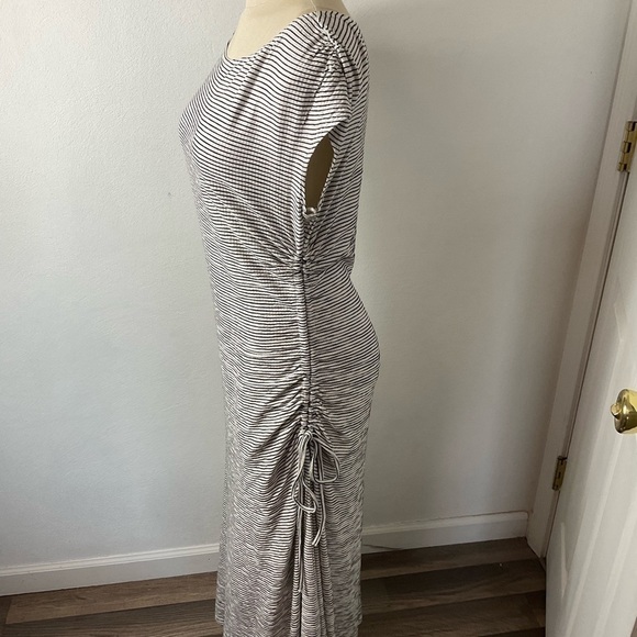 Max Studio Ruched Side B&W Striped Asymmetrical Dress Sz M - Picture 5 of 8